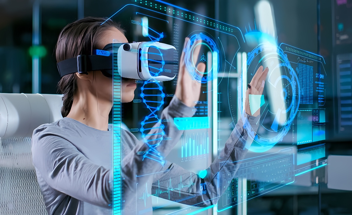 图片展示一位女性佩戴虚拟现实头盔，正用手势操控前方出现的未来科技风格的透明虚拟界面。