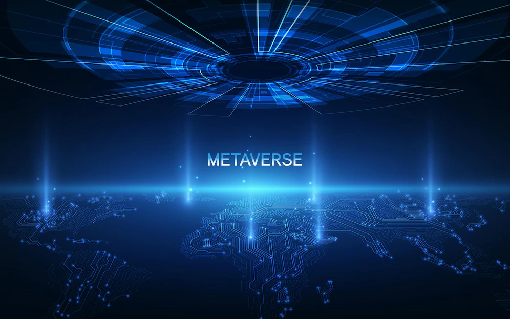 这张图片展示了以“METAVERSE”为中心的数字艺术概念，背景是深蓝色的虚拟界面和地图线路图案。