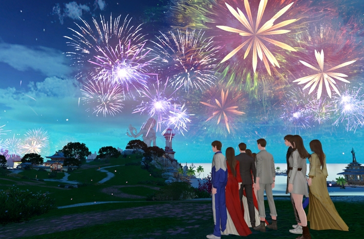 图片展示了一群人在夜晚观赏五彩缤纷的烟花，背景是一座城堡和美丽的夜景。