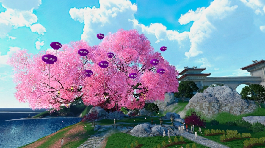 这是一张风景图片，展示了盛开的粉色樱花树，蓝天白云，还有几个人物在树下，旁边是一座古典风格的拱桥。