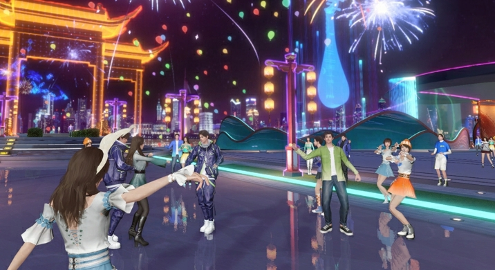这是一张虚拟现实游戏或社交平台的截图，展示了多个3D角色在夜晚装饰华丽、烟花绽放的城市场景中跳舞和交流。